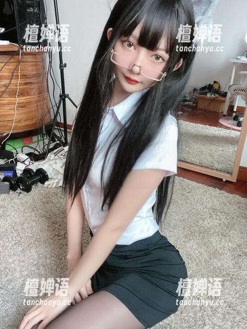 51酱吊带写真集，高清、撩人，真有点“不厚道”！