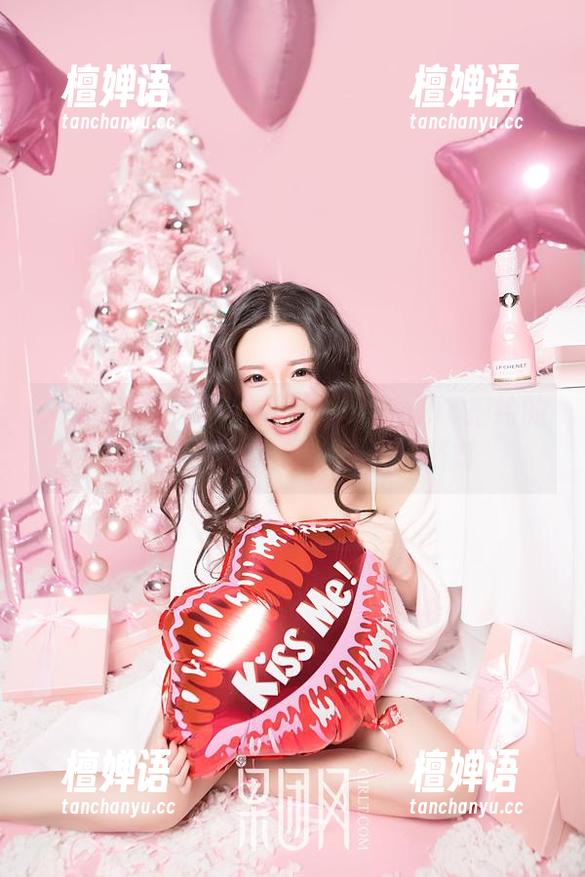 GIRLT果团网-妲己_Toxic GIRLT果团网 - 观看妲己_Toxic描绘的圣诞,原图就像一场梦幻派对