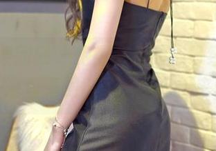 GIRLT果团网 – 抱歉，我的心已经被通灵儿的圣诞写真霸占了，网盘快来救我！