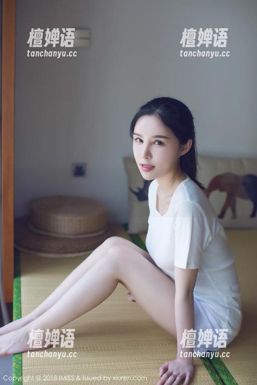 IMiss爱蜜社-温心怡 IMiss爱蜜社 - 当办公室遇上温心怡的写真,一切定制的美感都开始浮现