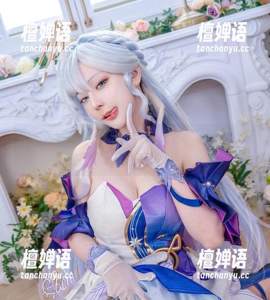 Machi马吉 狠心上线!Machi马吉的职业装美图,好像在办公室埋藏了新时代的迷人元素。