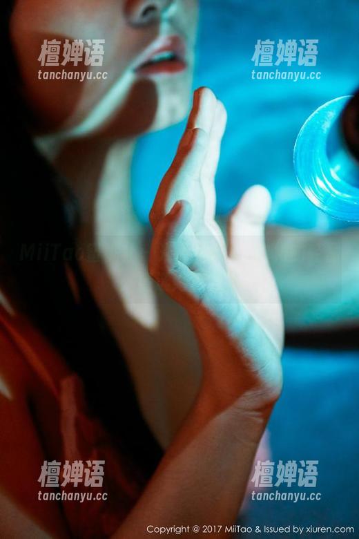 MiiTao蜜桃社-米琪MIKI MiiTao蜜桃社 - 米琪MIKI,白裙的轻盈:精选她的灵动