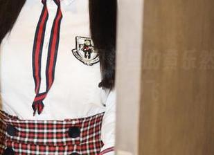 MyGirl美媛馆 – 图包里的黄乐然，白衬衫的上下翻飞