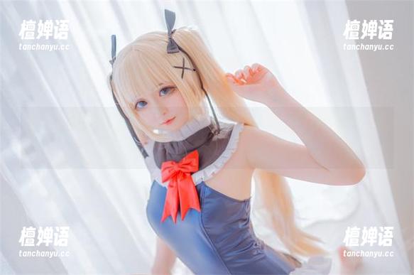 晶莹剔透的白裙最新作品，Sayako＿今年4岁的甜美气质又被完美展现。