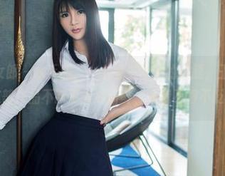 TuiGirl推女郎 – 水手服，一个老生常谈的话题，王李丹尼却能把这部作品不断更新成新鲜，让我不得不眨眼。