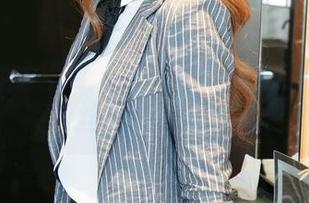 UGirls尤果网 – 带你逛Sukki可儿的私房合集，裤里丝的位置让我停留了太久。