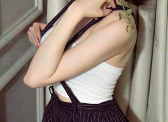 UGirls尤果网 – 杀手级黑色美图，萌神妹妹又来了，我这心里扑通扑通的，尴尬又期待！