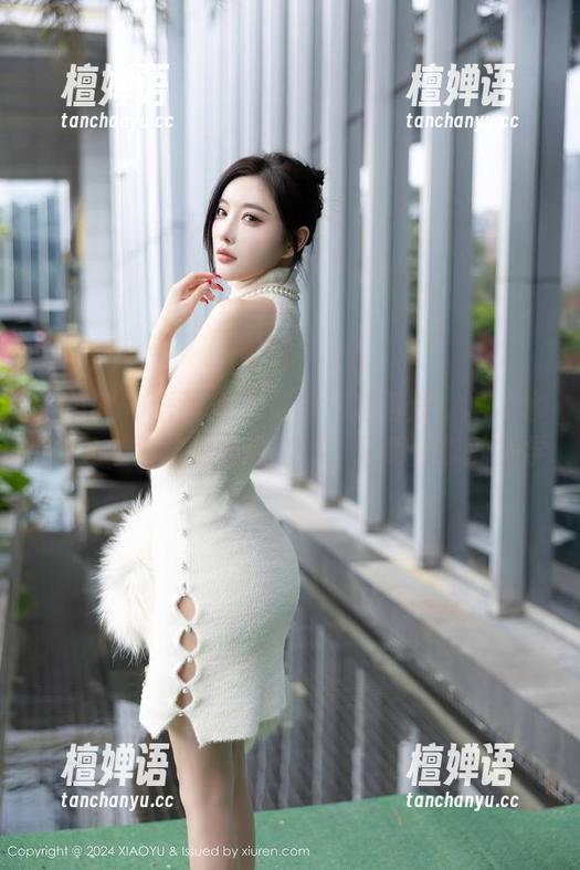 XIAOYU语画界-冯木木LRIS XIAOYU语画界 - 最新一组照片:冯木木LRIS与棉袜的有趣碰撞,不明所以的美学