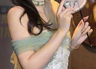 Xiuren秀人网 – 蓝色比基尼：UU酱定制特辑，引用“防晒霜是我最好的朋友”无疑是明智之举。