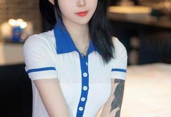 Xiuren秀人网 – 小逗逗的粉色MVP，图片好像在咕噜咕噜说话。