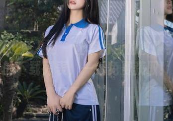 Xiuren秀人网 – 让李丽莎的校服引爆你的下载列表，一键免费获取！
