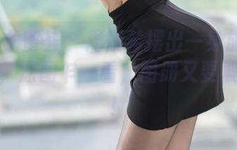 YouMi尤蜜荟 – 周妍希摆出一身旗袍定制的魔力，原图乍一看，图册又要被美转了！