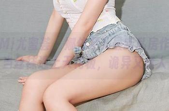 YouMi尤蜜荟 – 娜依灵儿最新私房作品：当丝袜遇上天花板，诡异又迷人