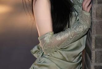 YouMi尤蜜荟 – 这组樱小白baby的美图，泳装造型值得你留意，不输模特呢！