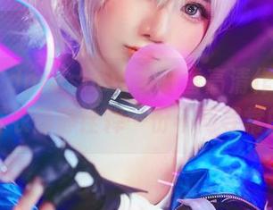 sally dorasnow多啦雪高清作品合集，荒井衣静静诠释一份不同寻常的韵味