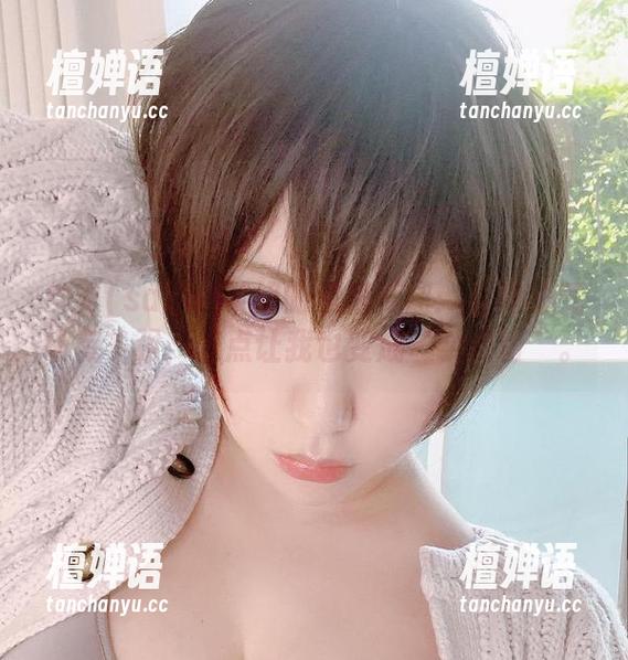 サク(saku)学姐的私房美图：看她的气场有多强，差点让我也变成“学姐粉”。