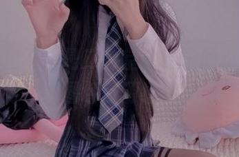 灰色外套不止是二阶堂宅绘子的选择，还有一堆图包资源给你灵感！