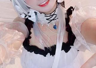 天台求生记：伊喵君_Nya的写真集，下载了就别后悔哦！