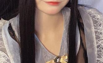佳佳好难啊的透明女仆，作品一看就是精心安排的，没有无圣光的尴尬，这算是成熟了吗？