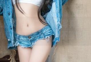 制服OL的真相？喵糖映画写真里的每一张都把这话题举得高高的，不服也不行吧。