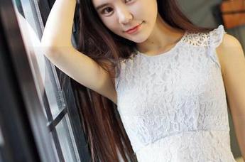 嗲囡囡 – 娜依灵儿私拍合集：腿型美得像是造物主的调皮