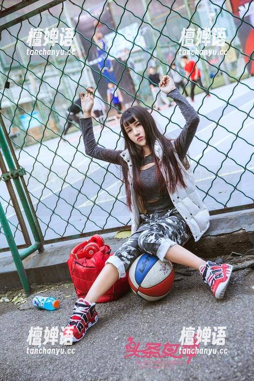 头条女神 - 资源少？哈哈，王一涵的少女时光让你“看过瘾”！