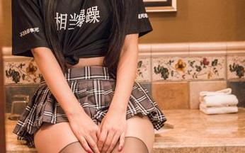 头条女神 – 瑞宝儿妹妹，这图库里就像是宝藏，真让人好奇！