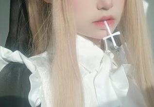 白色到麻木：下载女主K的免费图包，前进路上千万别打瞌睡