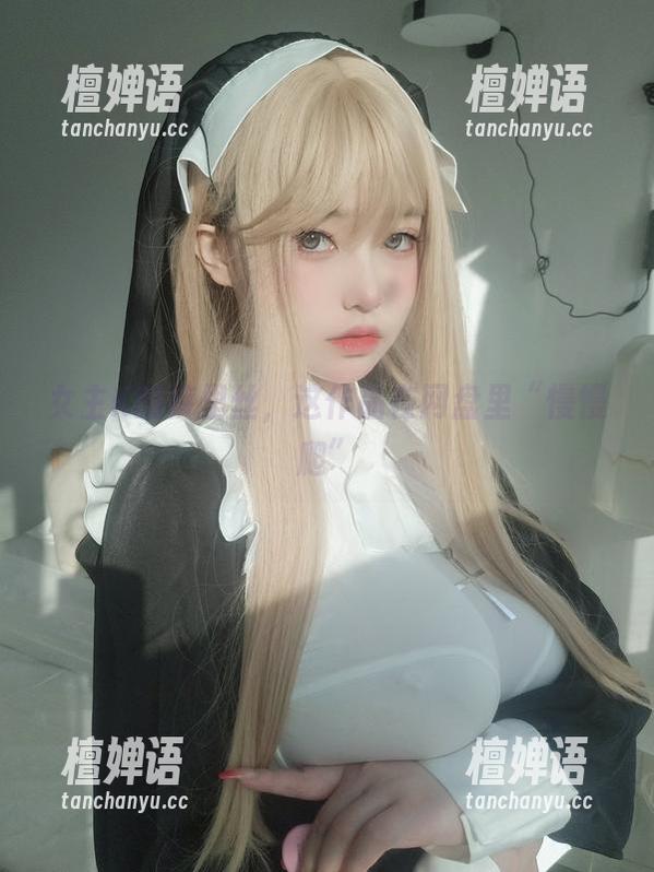 女主K的裤里丝，这作品在网盘里“慢慢爬”