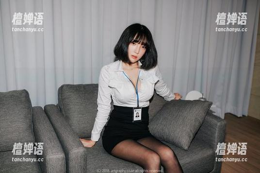 高清图片里的姜仁卿(강인경)：旅游景点我来过，驴友自拍我没见过！