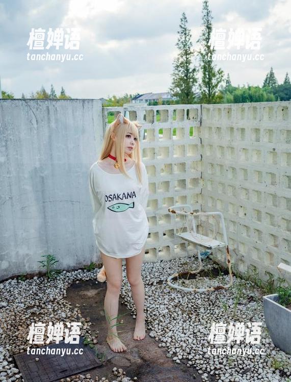 安食Ajiki 获取安食Ajiki的免费图集,上海萤火虫漫展的初心与骚动!