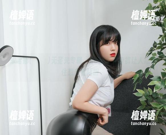 宋哈娜(송하나)无圣光专辑，Rogle-紧身裤让人忍不住想多看两眼。