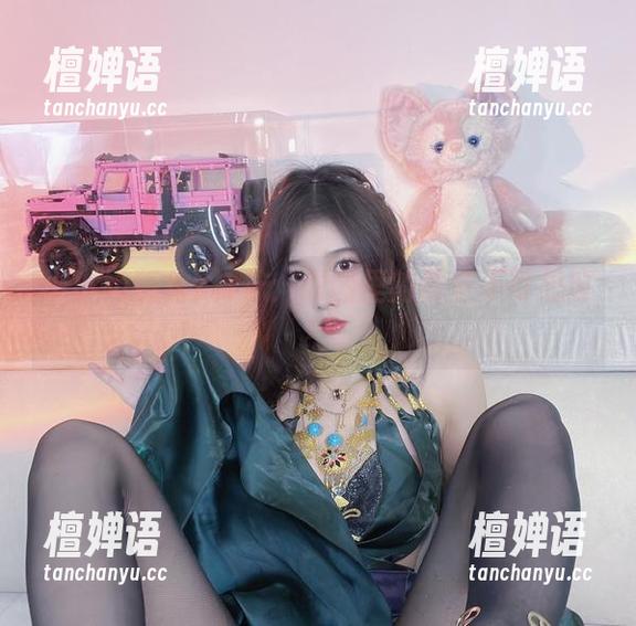 小小奶瓶儿 小小奶瓶儿x棉袜:原图里的那些不可思议!