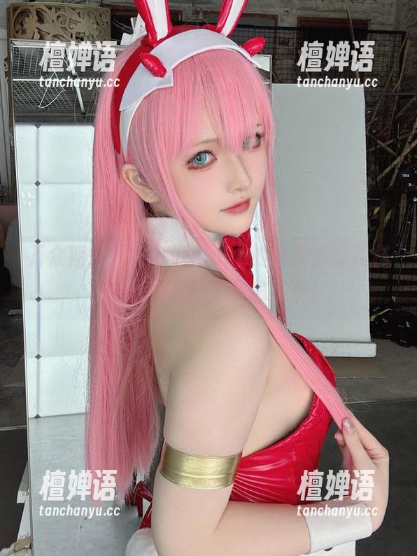 万众期待！屿鱼yukako的私房游泳花样，曼彻斯特的泳装总动员！