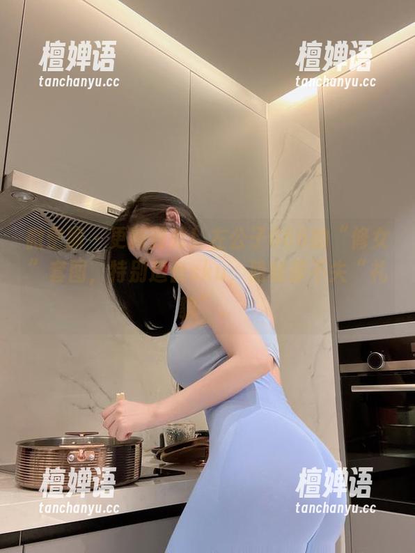 微密圈 - 更新到此！左公子666的“修女”套图，特别适合sku，隐秘却不失“礼貌”。