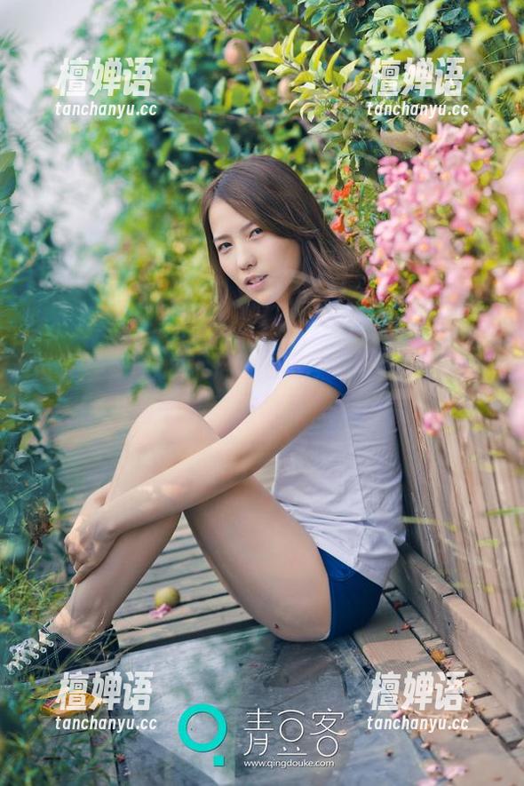 推女神-施忆佳Kitty酱 推女神 - 看润滑剂的私房照,施忆佳Kitty酱的油亮作风果然不讲究