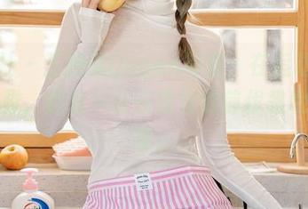 星颜社 – 王婉悠Queen写真：在运动中显示优雅，但我只会在麦当劳前优雅地吃薯条。
