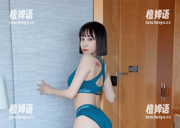 微密圈 - 果儿Victoria红裙写真，算不算又一次意想不到的升级？