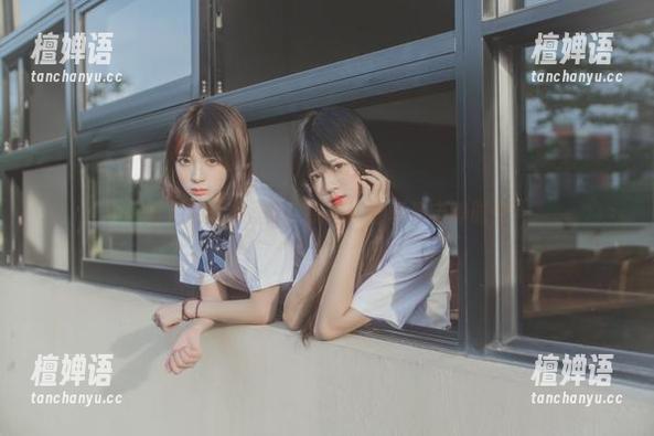 最后的图片里，桜桃喵修女享受宁静时光