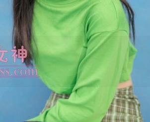梦丝女神 – 随性到水的流动——刘诺的瑜伽写真像极了在翻页的诗集！