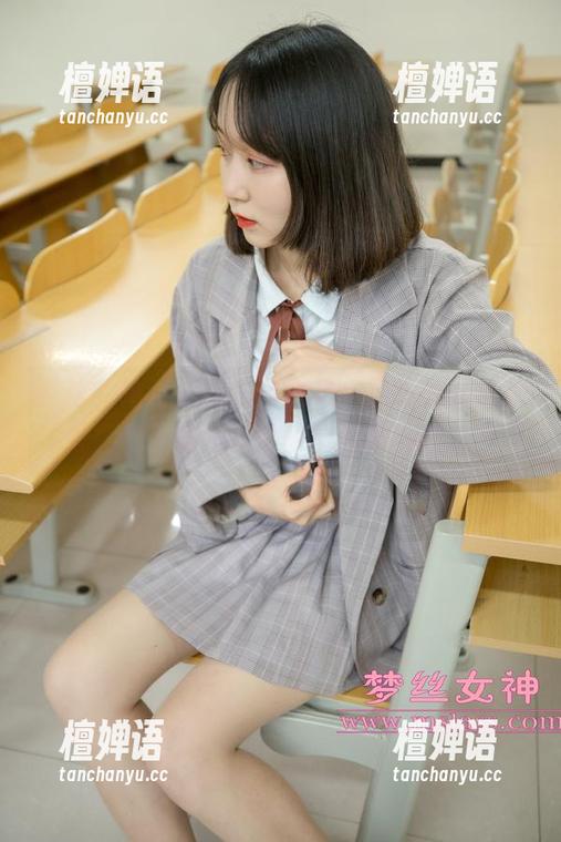 梦丝女神 - 黑白写真全集，灵唯的光影游戏，好像看到了她眼中的某种魔力？