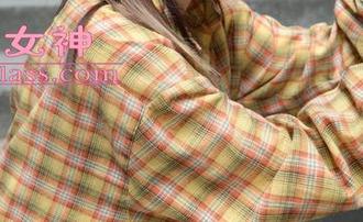 梦丝女神 – JK少女王娇娇在天台，图库搜索的高清好帮手，好想被这个场景迷住。