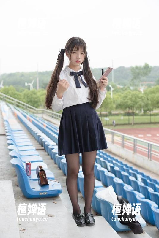 森萝财团 黑丝少女图集:森萝财团让你每一张都想拿去晒朋友圈,不怕被说太中二!