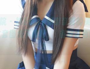 模范学院 – 被Emily顾奈奈酱的美腿击中？来拿套图和下载吧，準备好被色诱了么？