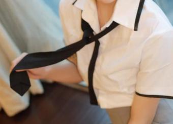 模范学院 – 人间荒糖的旗袍合集，真想问问她都是从哪里找的这些款哦！