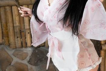 结果樱井宁宁说“中华娘”，我只想问：这壁纸的滤镜是从哪里借的？