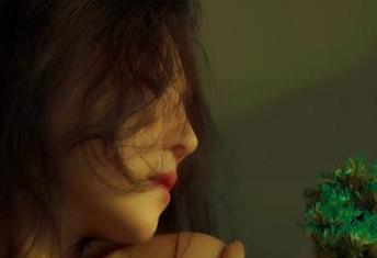 樱晚gigi的钢琴课系列在线写真，给我来点儿合理的要求吧！