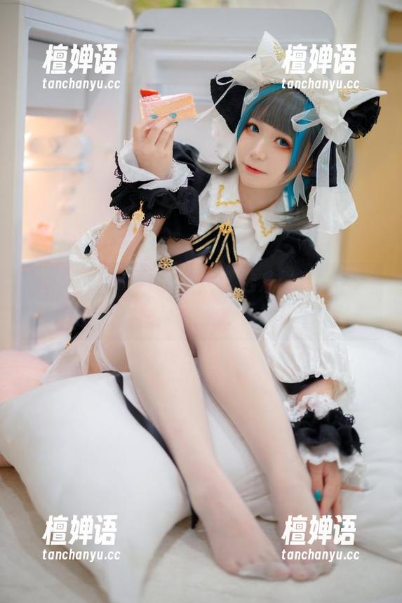 樱落Selena 樱落Selena梦游记:精选几张圣路易斯礼服的cos,这衣服好像也会说话?