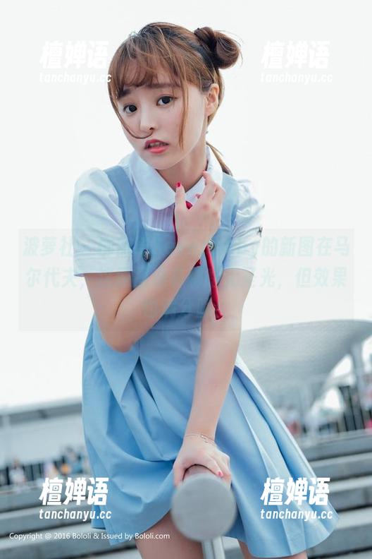 波萝社 - 柳侑绮Sevenbaby的新图在马尔代夫，这原图没有那啥无圣光，但效果也满分呢！