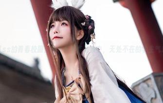 洛可ss的青春校服：逐帧高清作品集中，无处不在的学生气息。